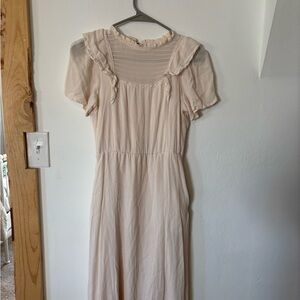 Roolee Soft Cream shortsleeve Dress